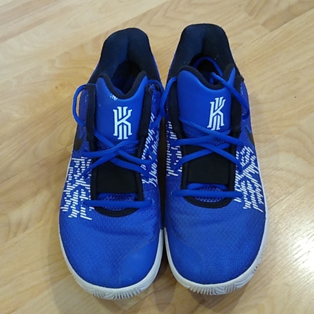 Nike Zoom Kyrie Flytrap 2 Athletic Shoes.Royal Blue & White, Black Swoosh Mens 8 - Picture 2 of 11